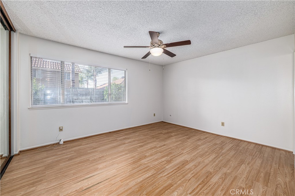 11261 Wayfield Road Riverside, CA 92505 - Photo 22 of 50 Bedroom #1 - Primary Bedroom