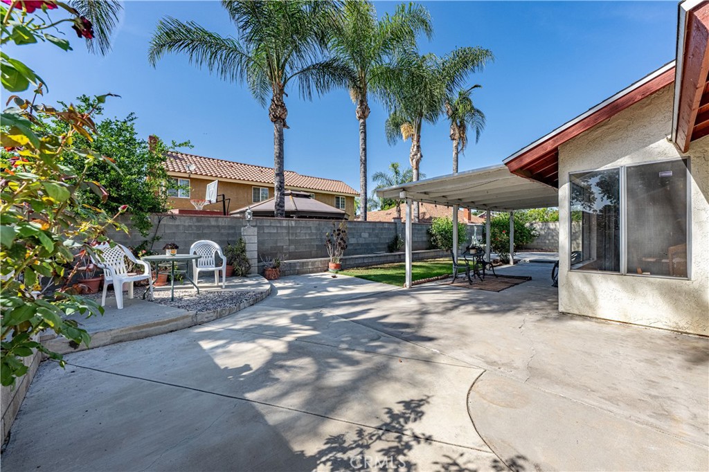 11261 Wayfield Road Riverside, CA 92505 - Photo 39 of 50 Backyard