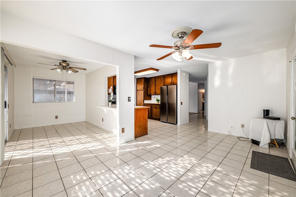 11261 Wayfield Road Riverside, CA 92505 - Photo 10 of 50 Family Room - Bonus Room