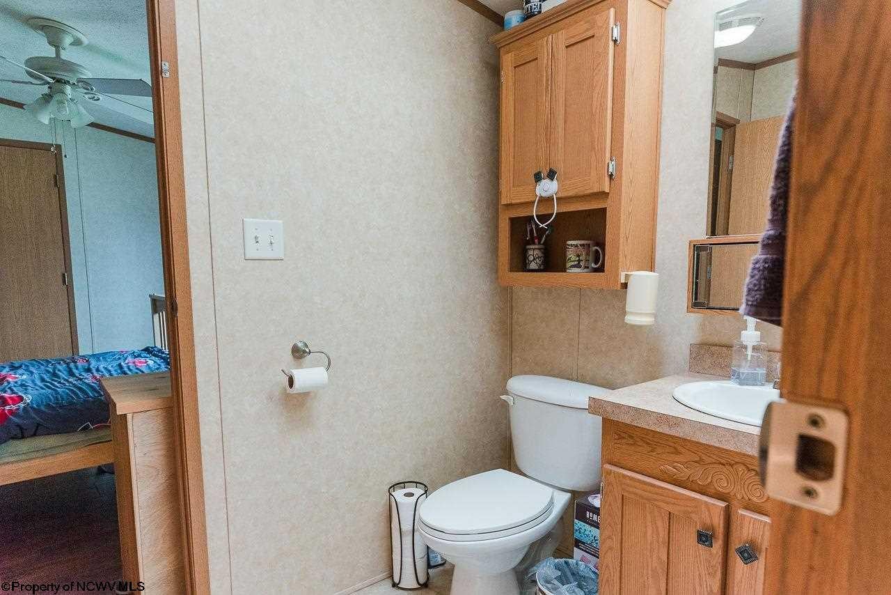 316 Chesapeake Road Fairmont, WV 26554 - Photo 18 of 25 Gallery Image 18