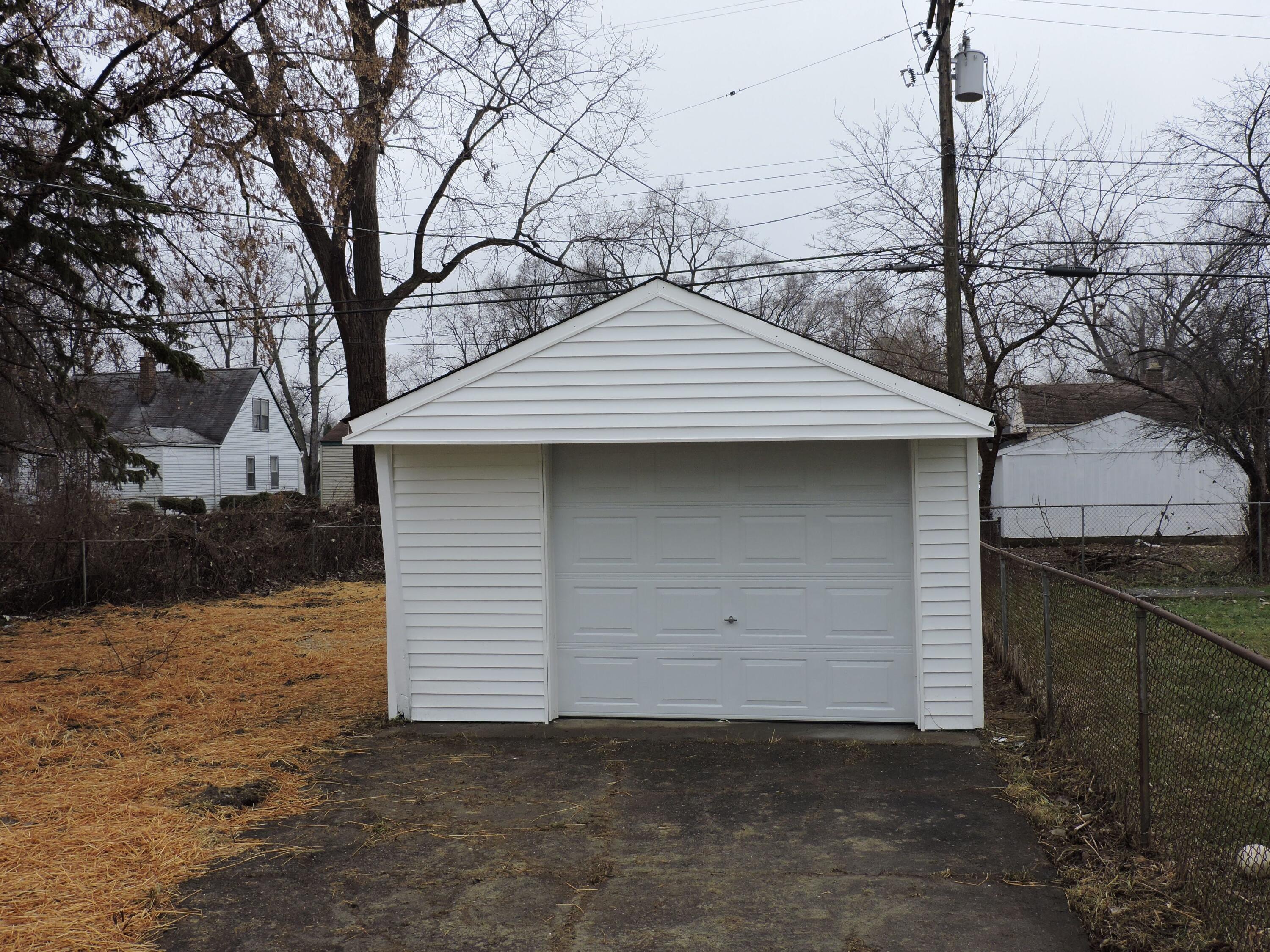 27045 Yale Street Inkster, MI 48141 - Photo 13 of 15 27045Yale3