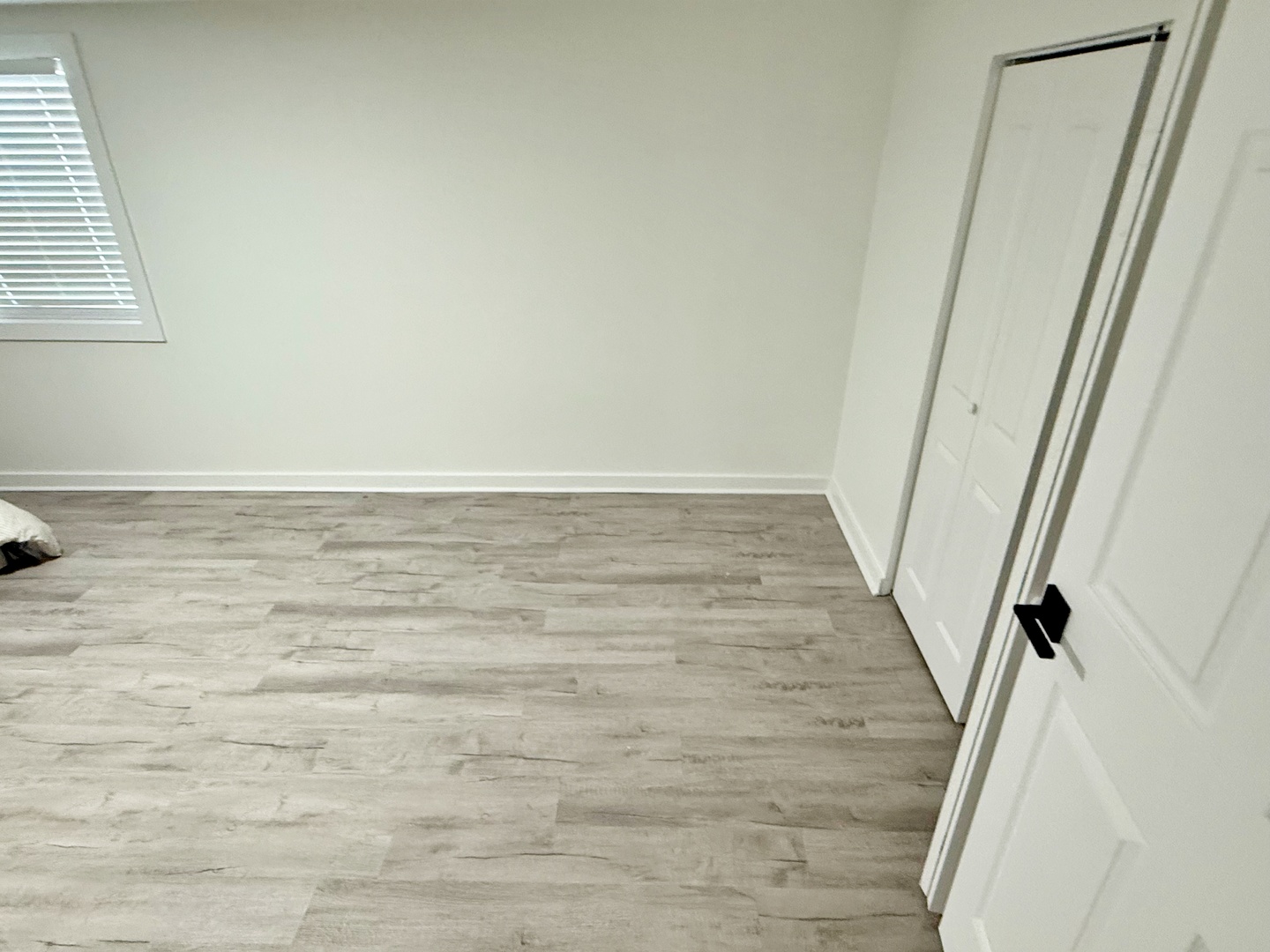 116 Oak Drive Metropolis, IL 62960 - Photo 18 of 38 a view of an empty room with stairs
