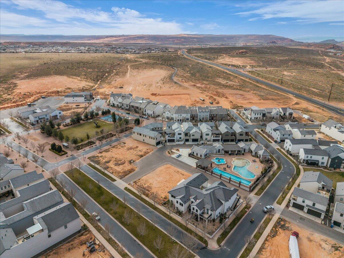 4351 Canterbury Road, Unit E2 Hurricane, UT 84737 - Photo 4 of 13 10-H-10