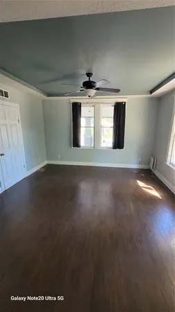 $2,500 | 801 East Osborne Avenue, Tampa, FL 33603