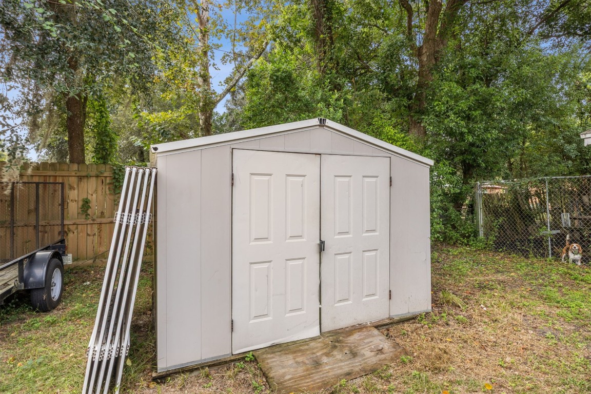 86071 Jones Road Yulee, FL 32097 - Photo 44 of 44 a view of backyard with jacuzzi