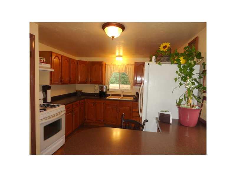 9952 Saltsburg Road Plum, PA 15239 - Photo 4 of 17 Kitchen. Beautiful oak cabinets with a peninsula