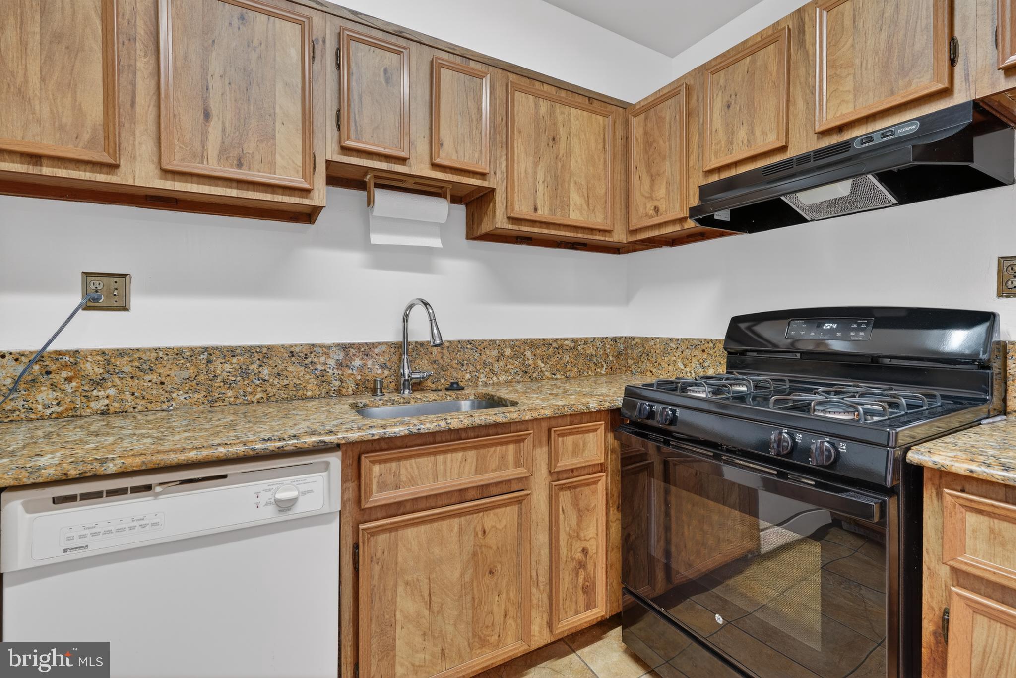3803 Swann Road, Unit 301 Suitland, MD 20746 - Photo 6 of 15 Kitchen