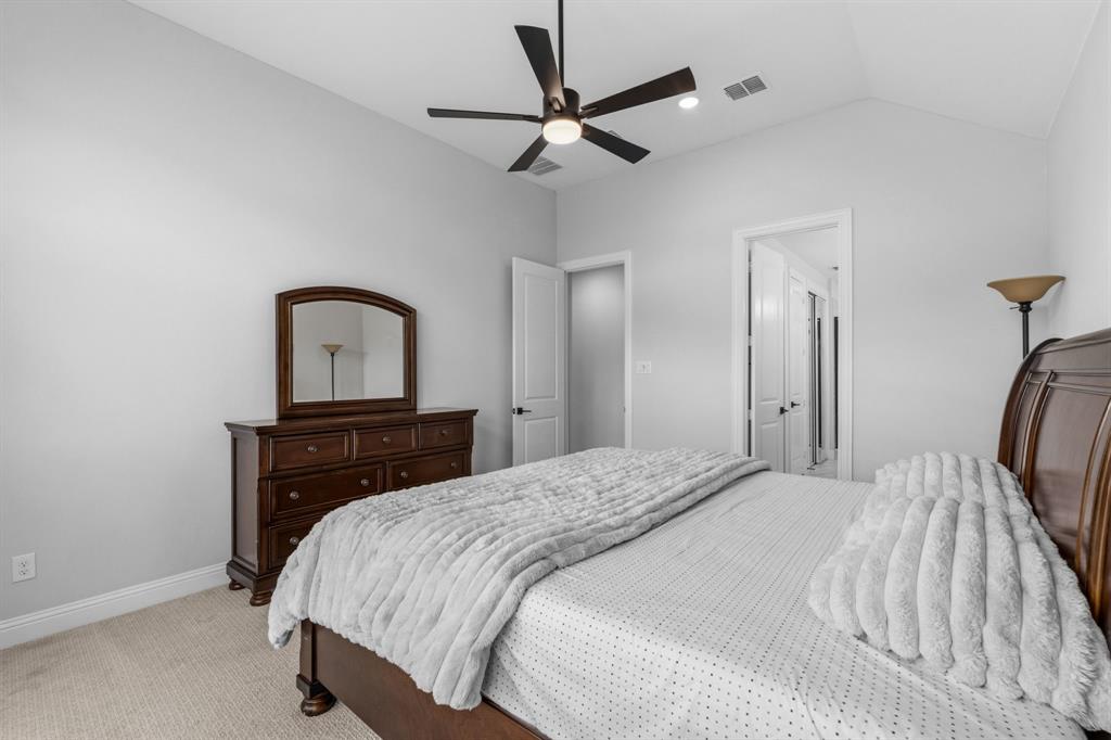 10588 Born Free Road Frisco, TX 75035 - Photo 26 of 37