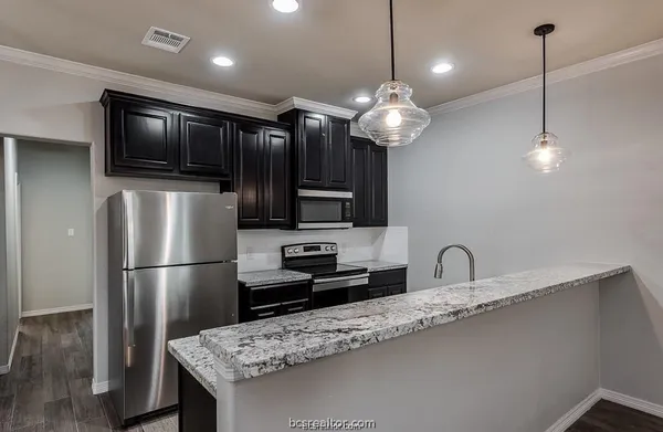 $3,550 | 409 Cooner Street, Unit A, College Station, TX 77840