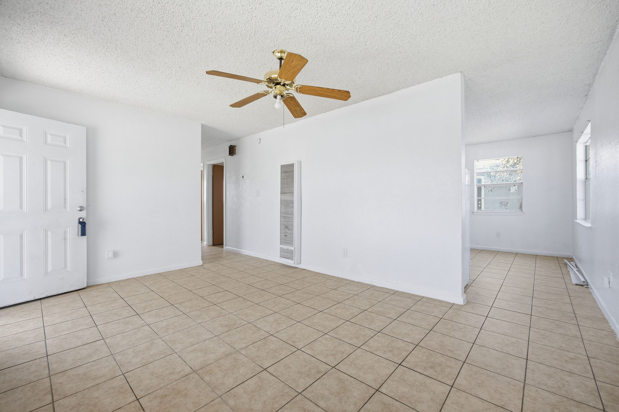 202 Forest Street Georgetown, TX 78626 - Photo 7 of 36