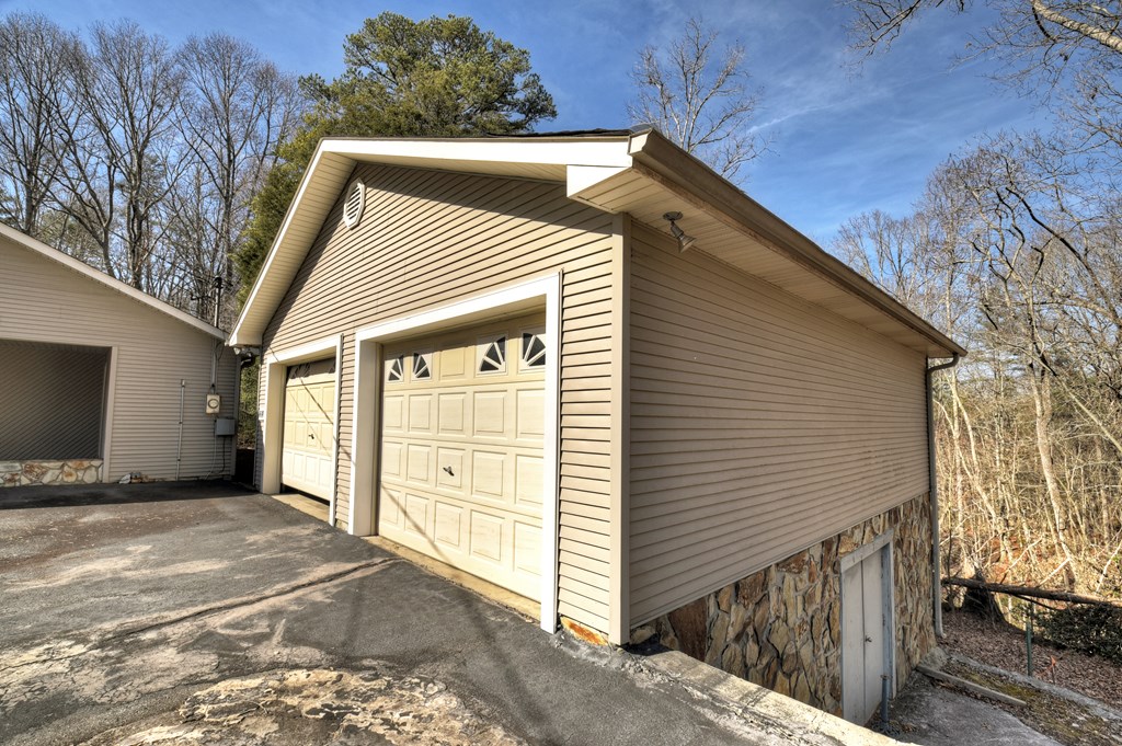 222 Sugar Creek Road Blue Ridge, GA 30513 - Photo 4 of 52 Gallery Image 4
