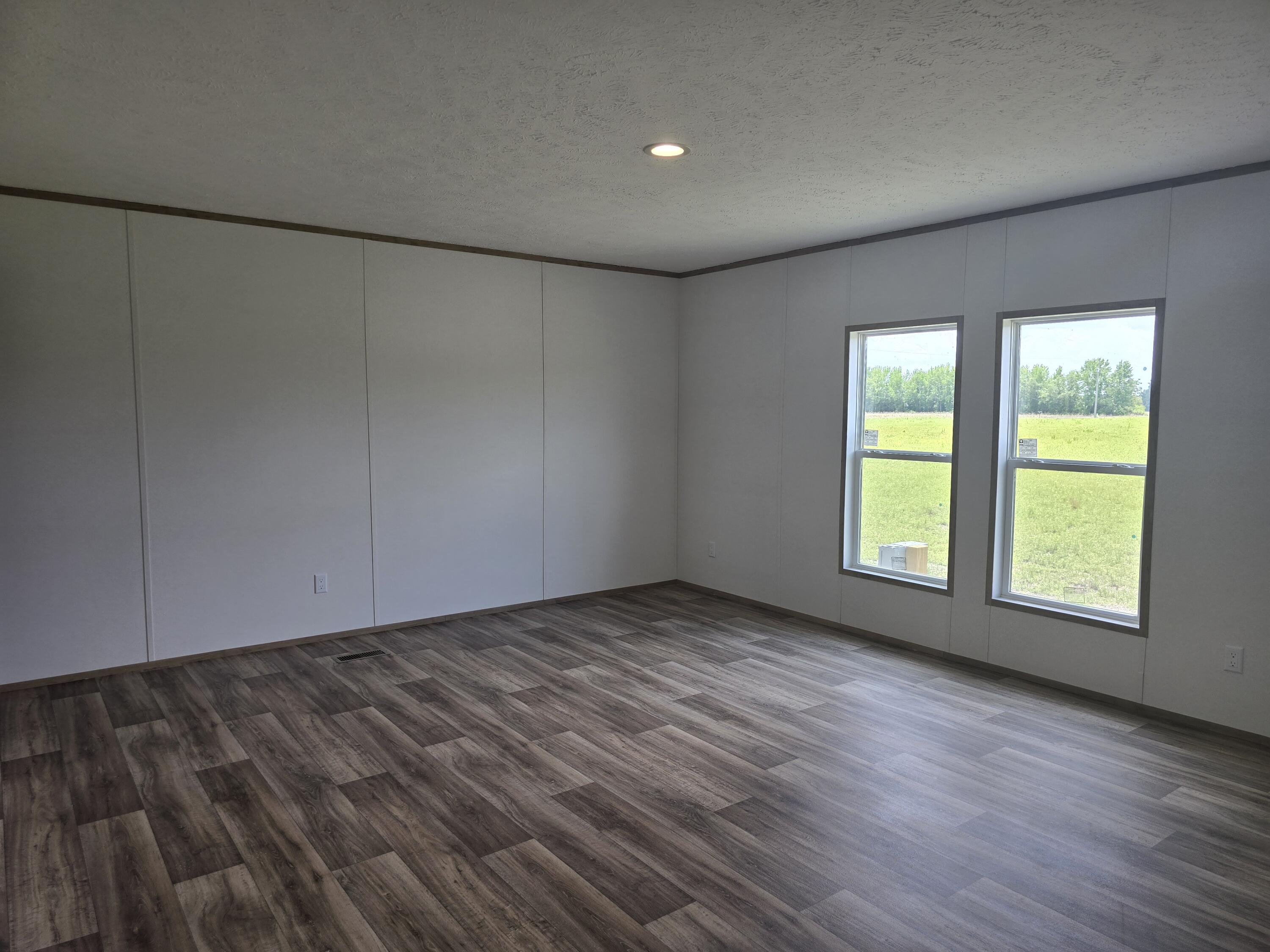 2276 Manville Saint Charles Road Mayesville, SC 29104 - Photo 4 of 31 20260526_130923