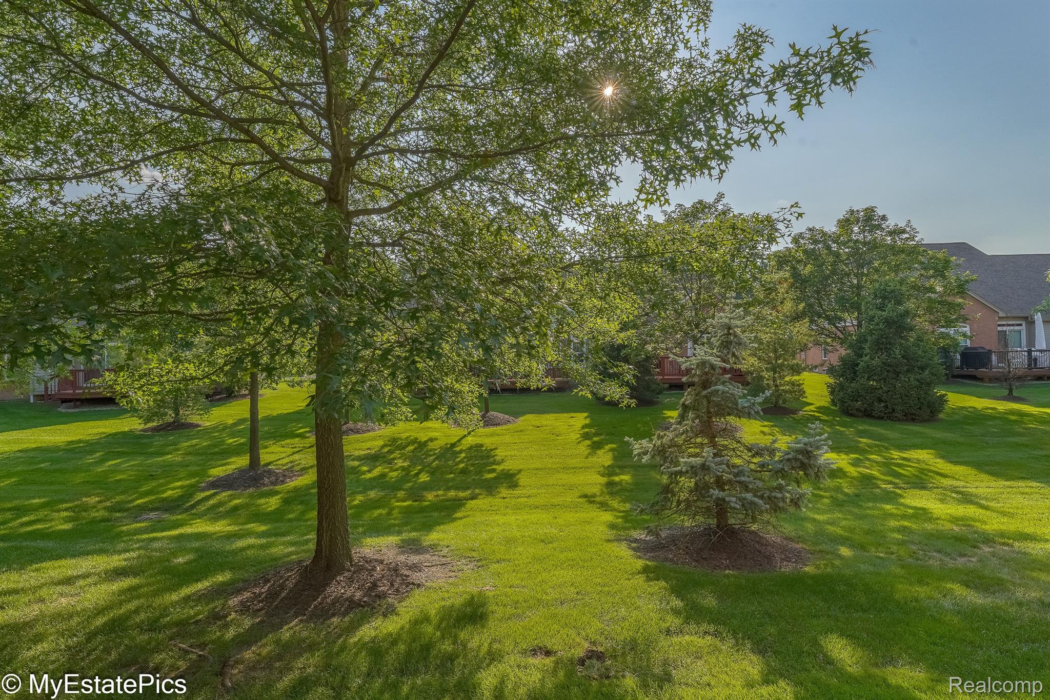 701 Cherry Orchard Road Canton, MI 48188 - Photo 19 of 33