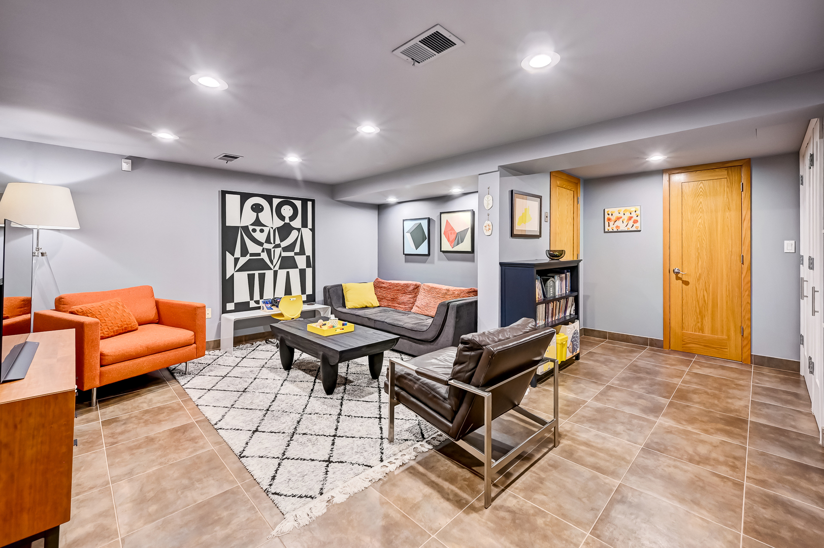 401 8th Place Hinsdale, IL 60521 - Photo 36 of 46 a living room with furniture a rug and a table