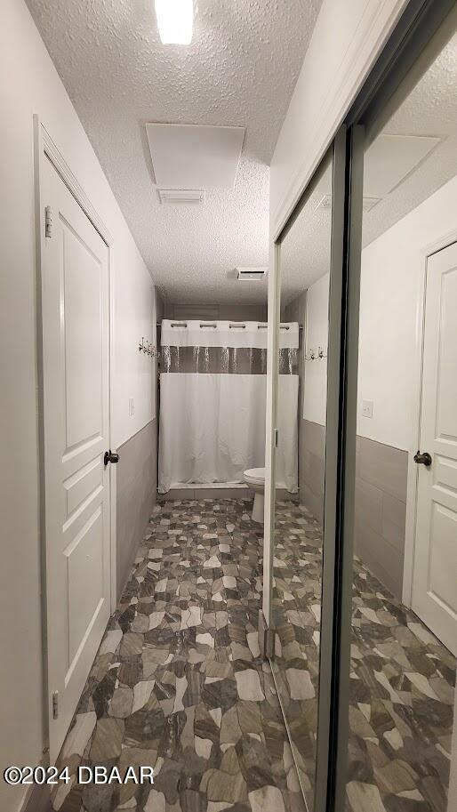910 Big Tree Road, Unit 304 South Daytona, FL 32119 - Photo 26 of 31 Upstairs Bathroom ..