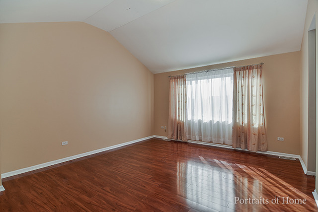 11 Raven Court Bolingbrook, IL 60490 - Photo 9 of 16