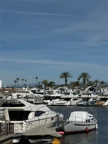 $9,800 | 222 20th Street, Newport Beach, CA 92663