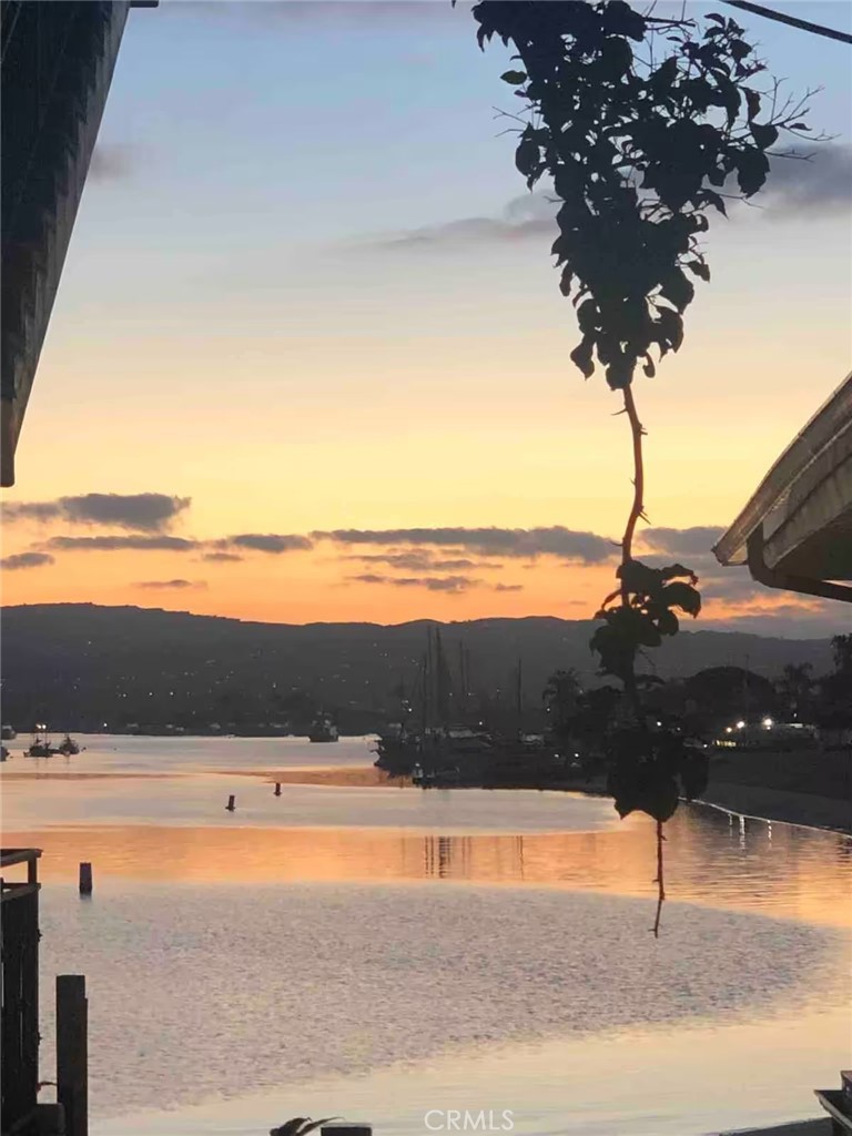 222 20th Street Newport Beach, CA 92663 - Photo 16 of 41