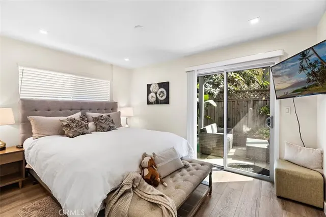 $9,800 | 222 20th Street, Newport Beach, CA 92663