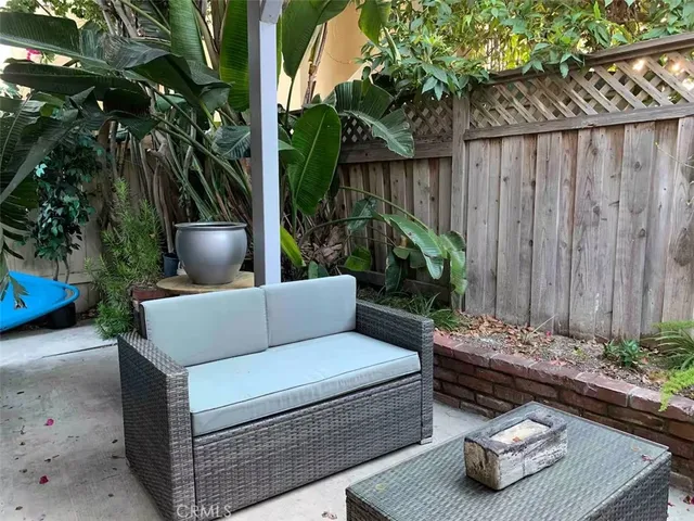 $9,800 | 222 20th Street, Newport Beach, CA 92663