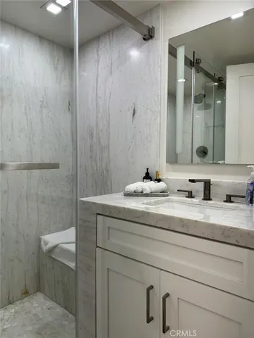 $9,800 | 222 20th Street, Newport Beach, CA 92663