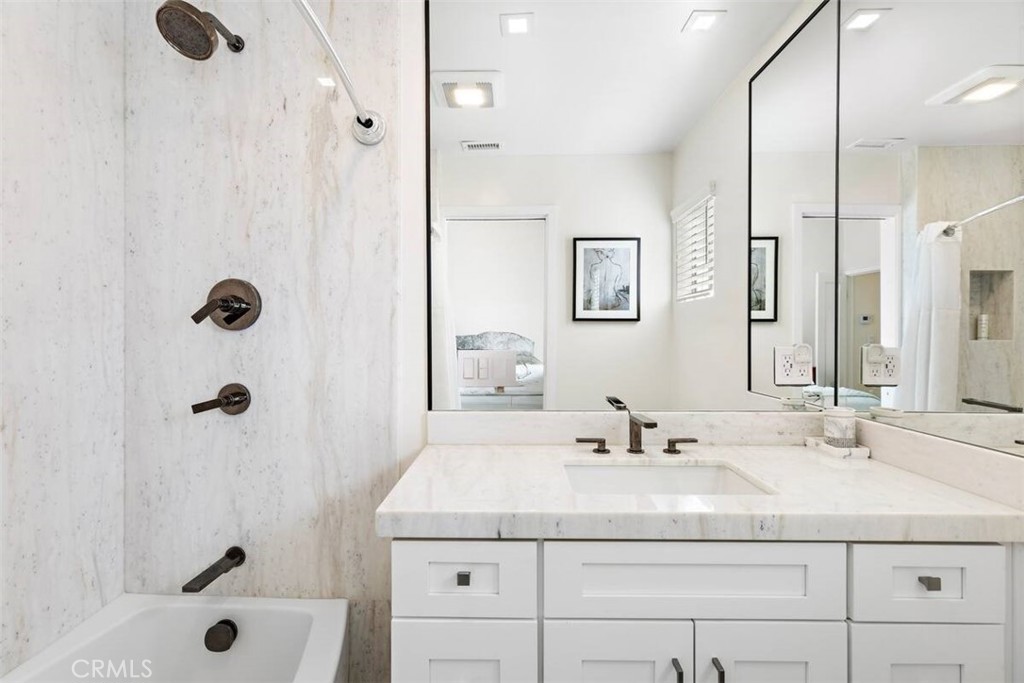 222 20th Street Newport Beach, CA 92663 - Photo 29 of 41