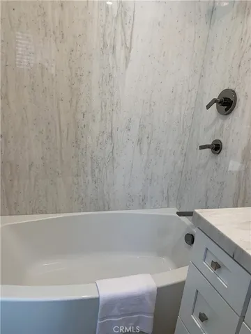 $9,800 | 222 20th Street, Newport Beach, CA 92663