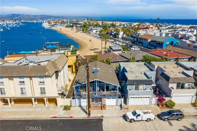 $9,800 | 222 20th Street, Newport Beach, CA 92663