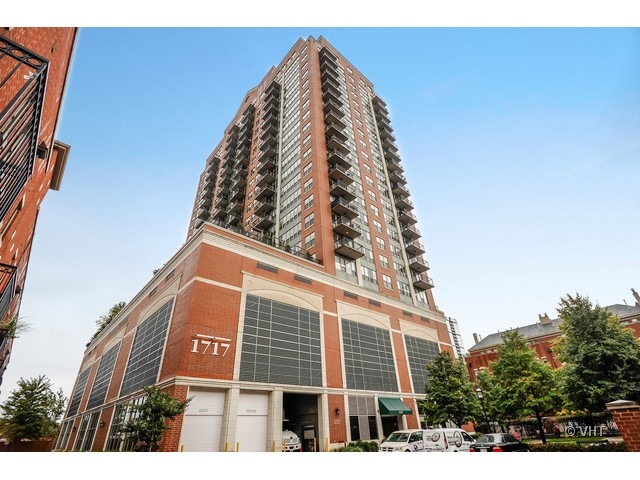 1717 South Prairie Avenue, Unit 1806 Chicago, IL 60616 - Photo 1 of 13 a view of a large building