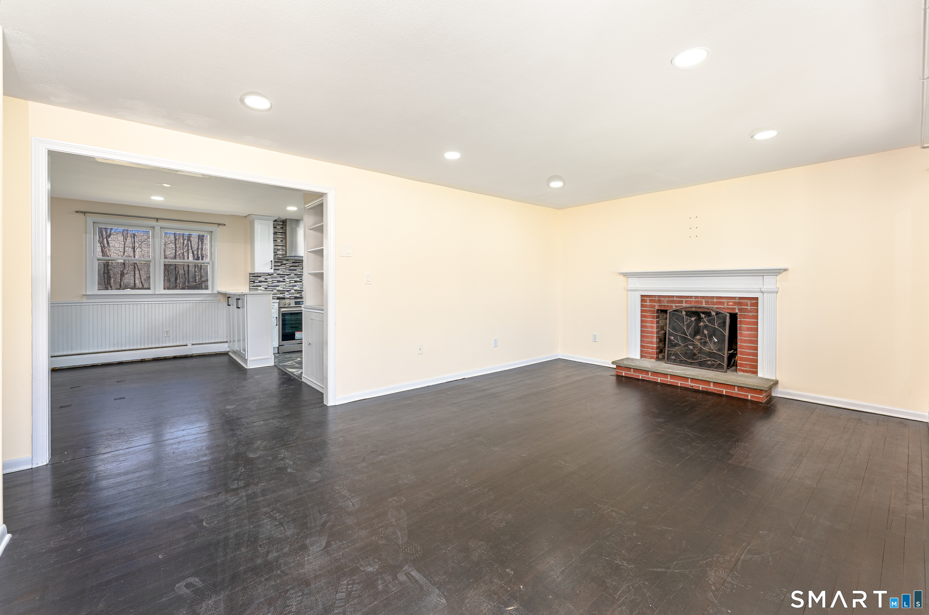 188 Tumblebrook Road Meriden, CT 06450 - Photo 5 of 28