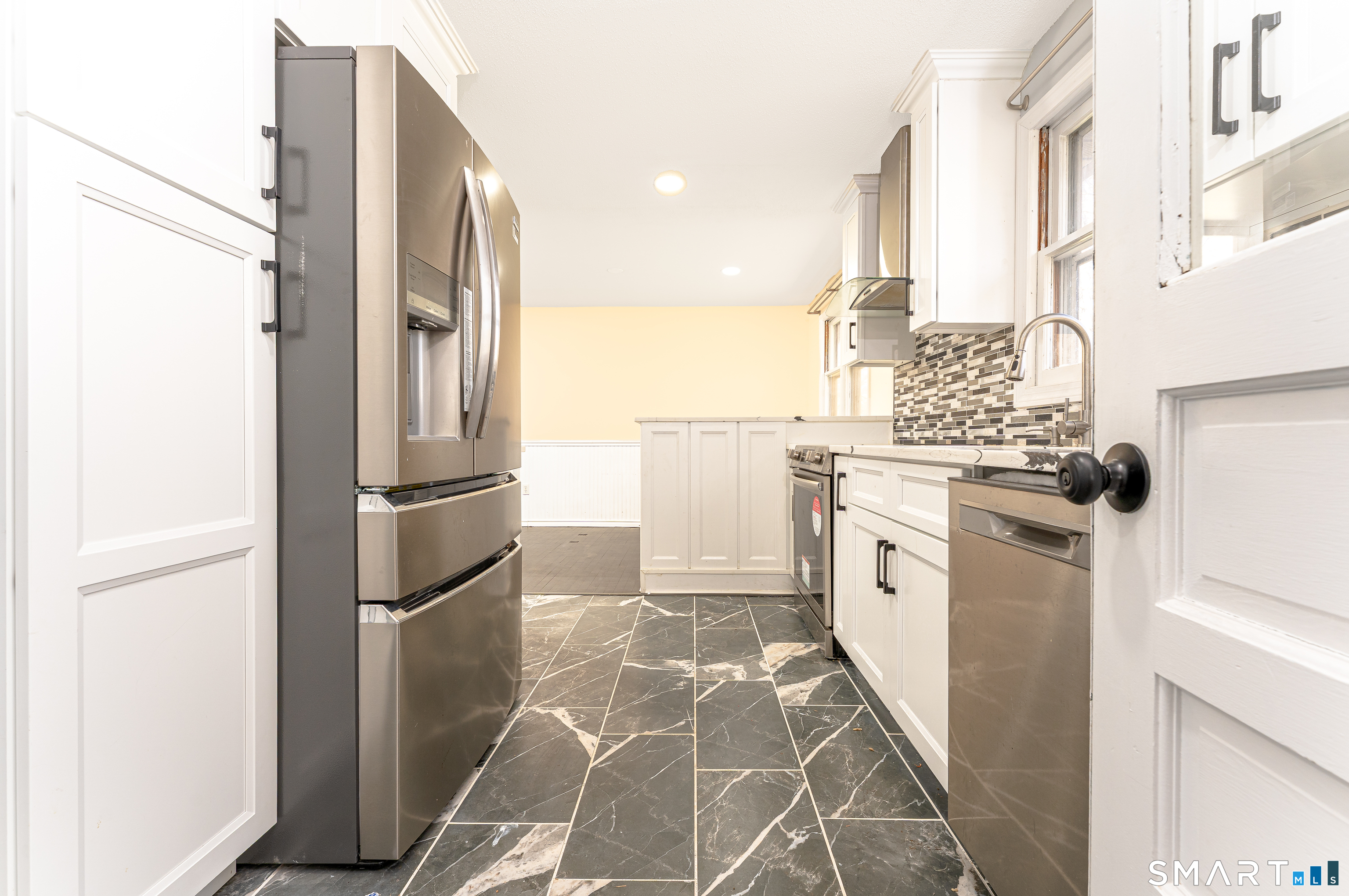 188 Tumblebrook Road Meriden, CT 06450 - Photo 10 of 28