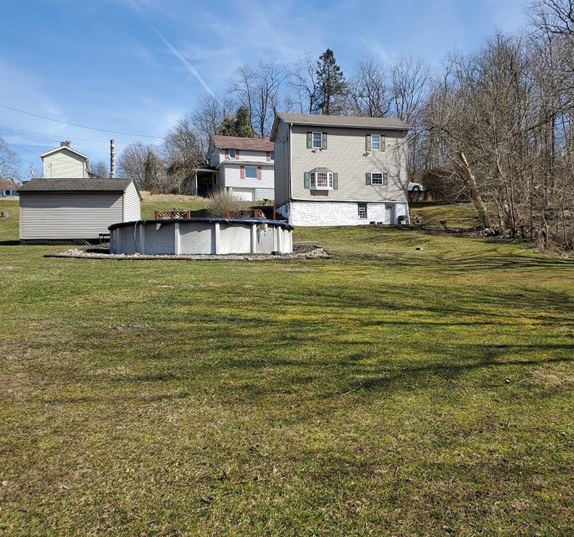 112 Carnegie Road Irwin, PA 15642 - Photo 2 of 6 Gallery Image 2