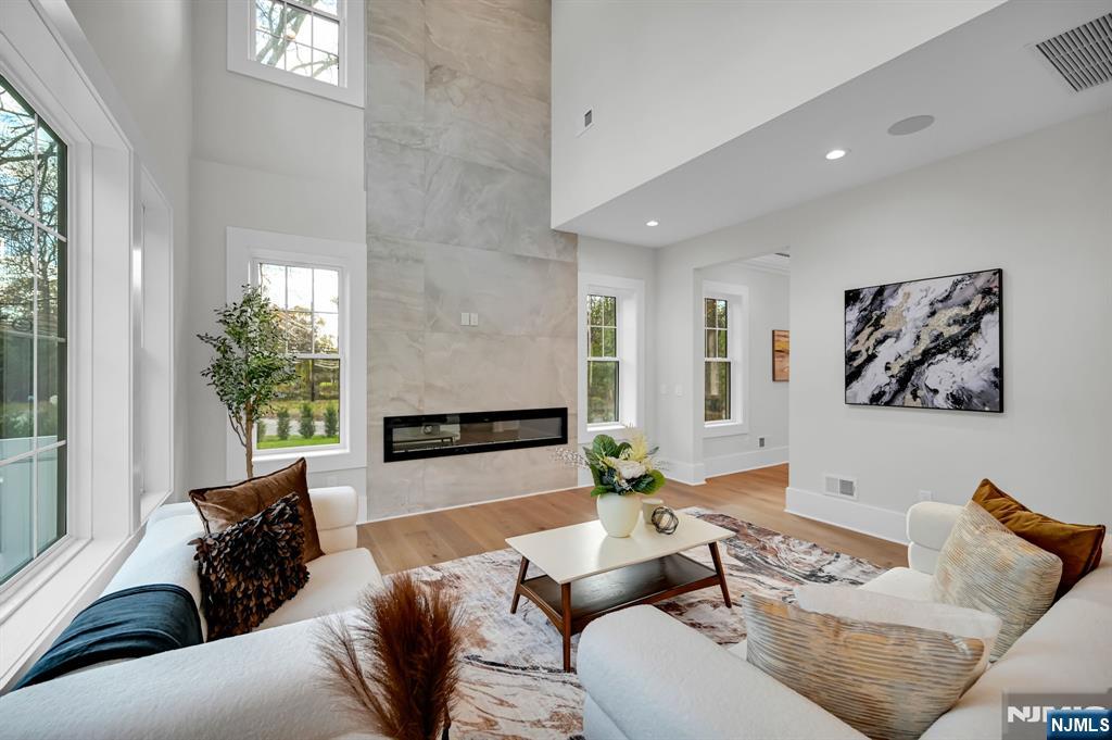 4 Athens Road Short Hills, NJ 07078 - Photo 14 of 50