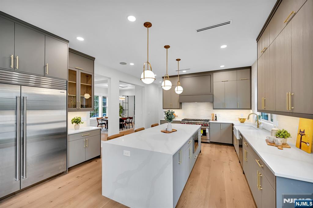 4 Athens Road Short Hills, NJ 07078 - Photo 15 of 50