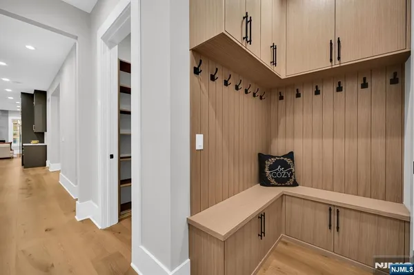 $3,999,000 | 4 Athens Road, Short Hills, NJ 07078
