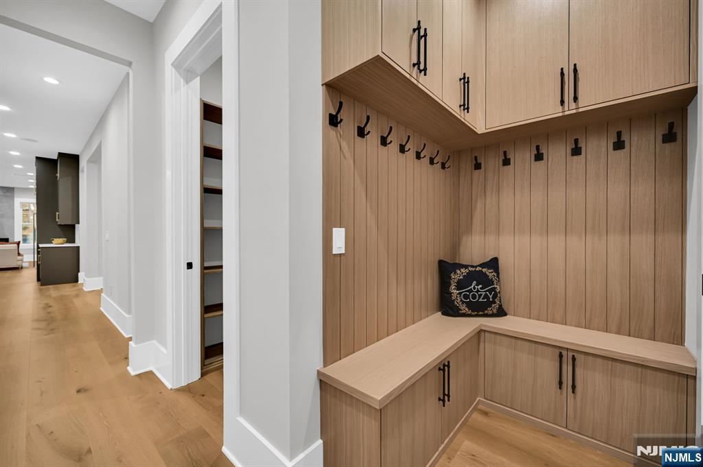 4 Athens Road Short Hills, NJ 07078 - Photo 7 of 50