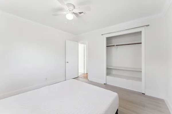 $3,600 | 239 Southeast 34th Avenue, Boynton Beach, FL 33435