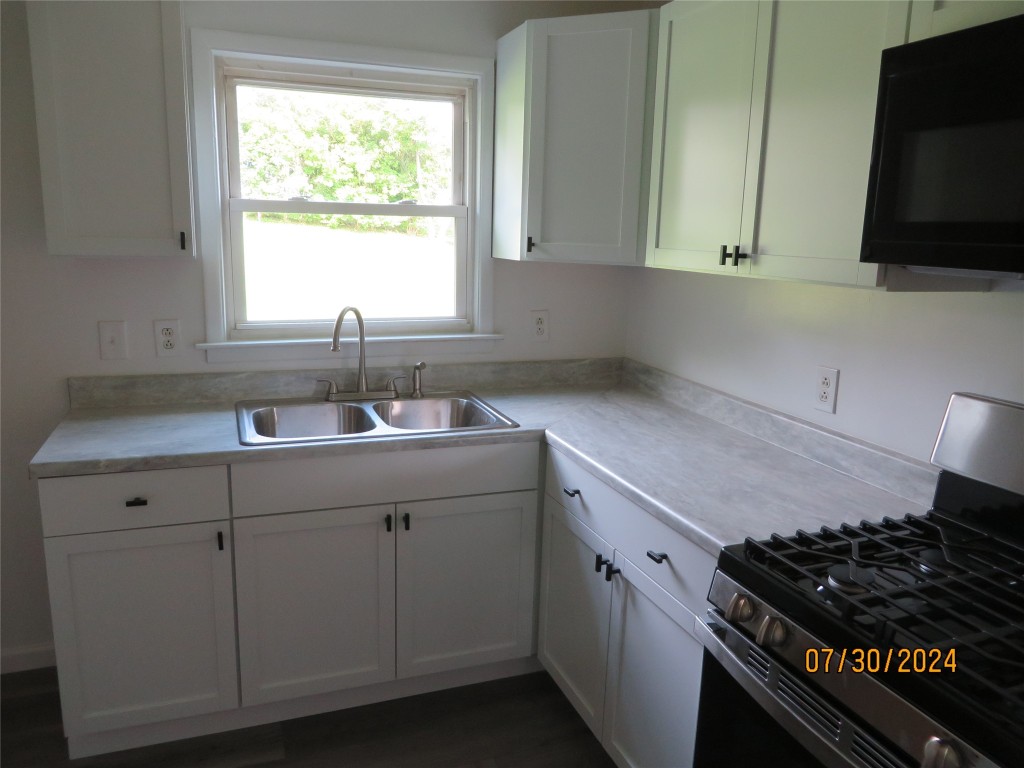 310 Boswell Hill Road Endicott, NY 13760 - Photo 9 of 28