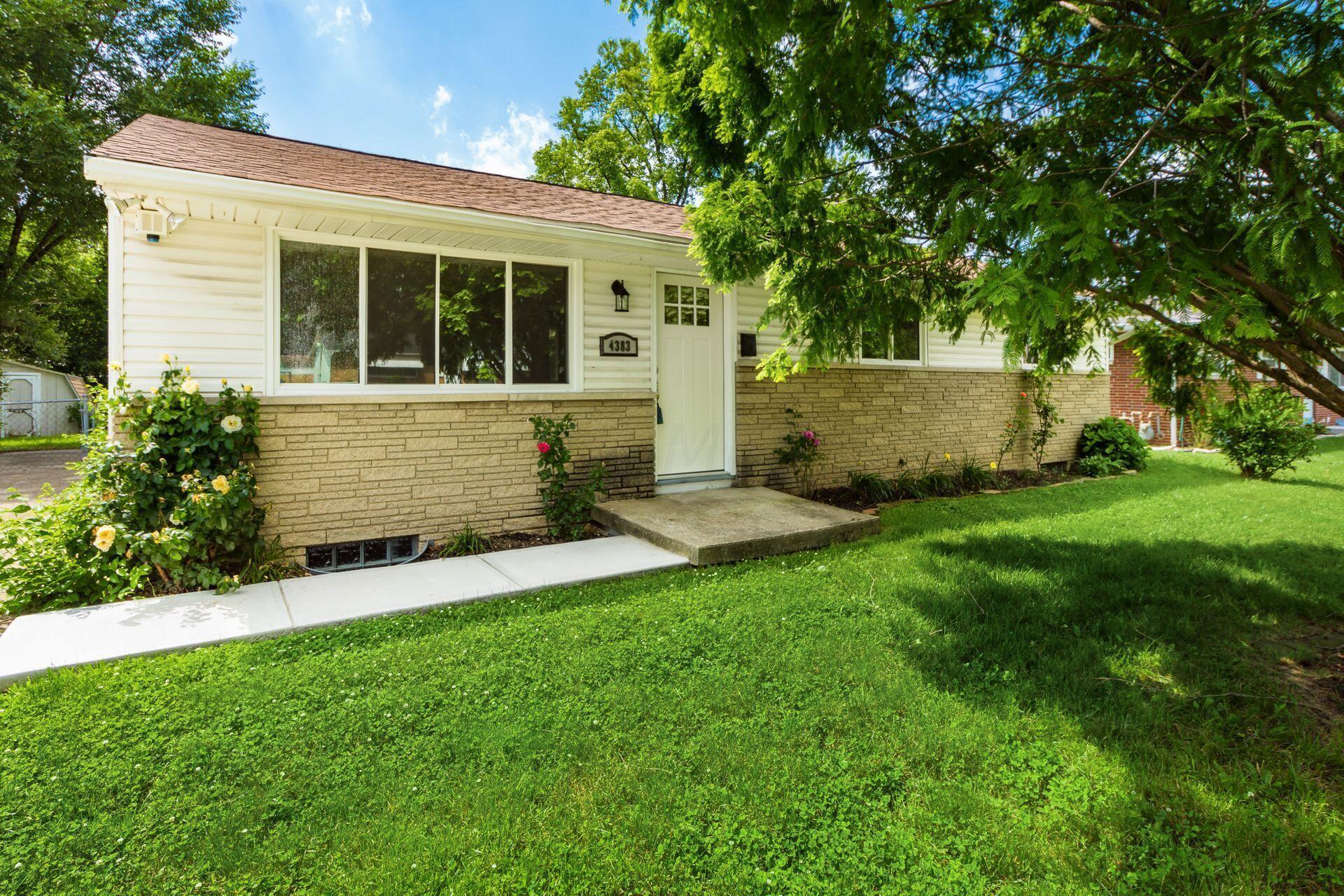 4383 Maize Road Columbus, OH 43224 - Photo 1 of 33 Exterior Front