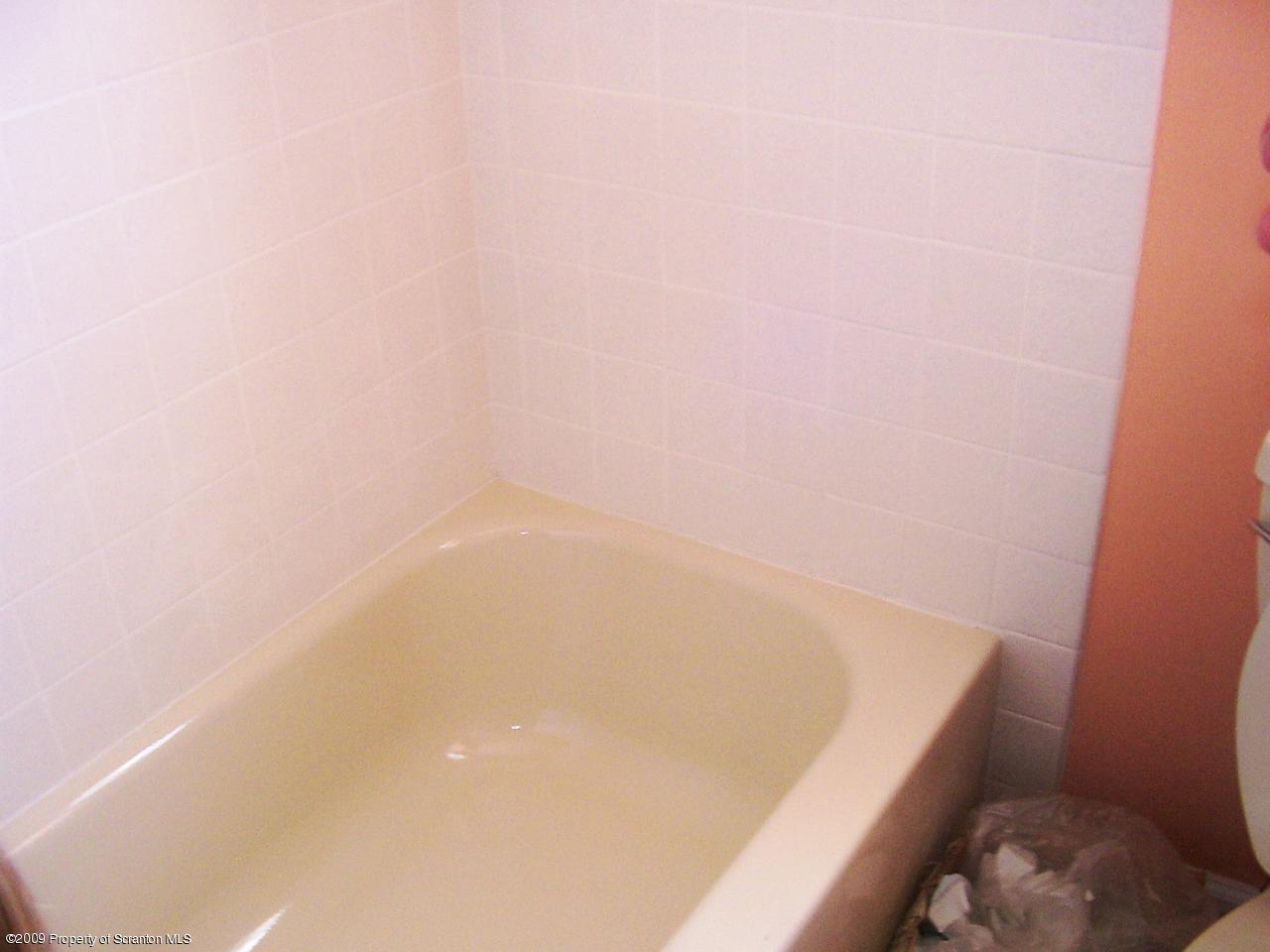 1129 Rundle Street Scranton, PA 18504 - Photo 3 of 8 Gallery Image 3