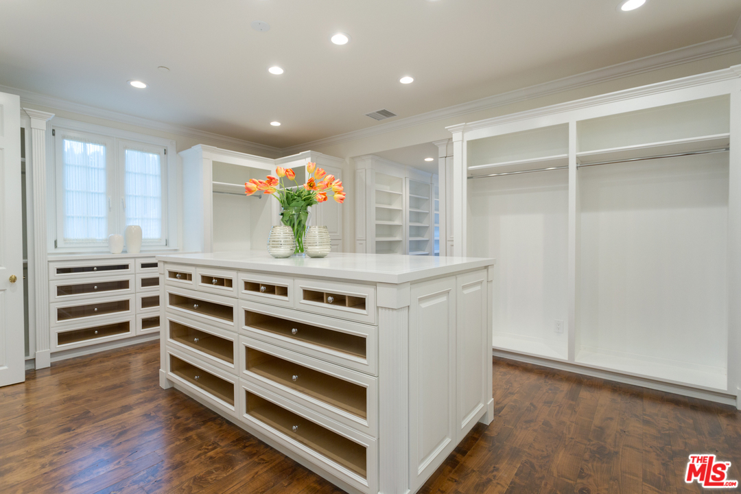 65 Beverly Park Beverly Hills, CA 90210 - Photo 30 of 51 a view of kitchen with furniture and wooden floor