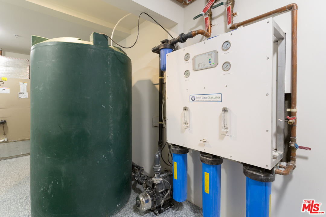 65 Beverly Park Beverly Hills, CA 90210 - Photo 37 of 51