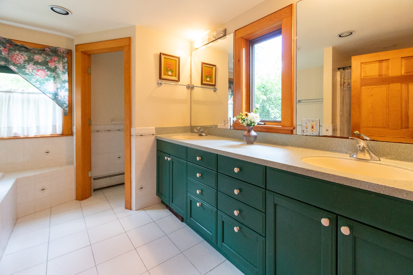 17 Bartlett Road Nantucket, MA 02554 - Photo 14 of 30 1st Floor Master Bath