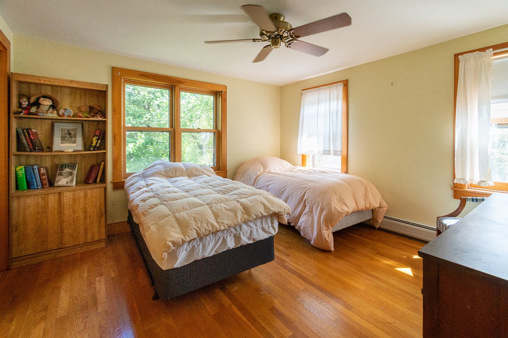 17 Bartlett Road Nantucket, MA 02554 - Photo 16 of 30 2nd Floor Bedroom (1)