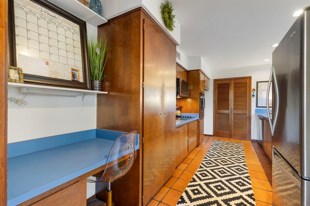 3161 Brincrest Circle Farmers Branch, TX 75234 - Photo 13 of 39