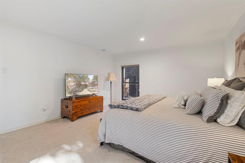 3161 Brincrest Circle Farmers Branch, TX 75234 - Photo 19 of 39