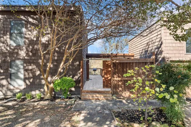 $6,000 | 3161 Brincrest Circle, Farmers Branch, TX 75234