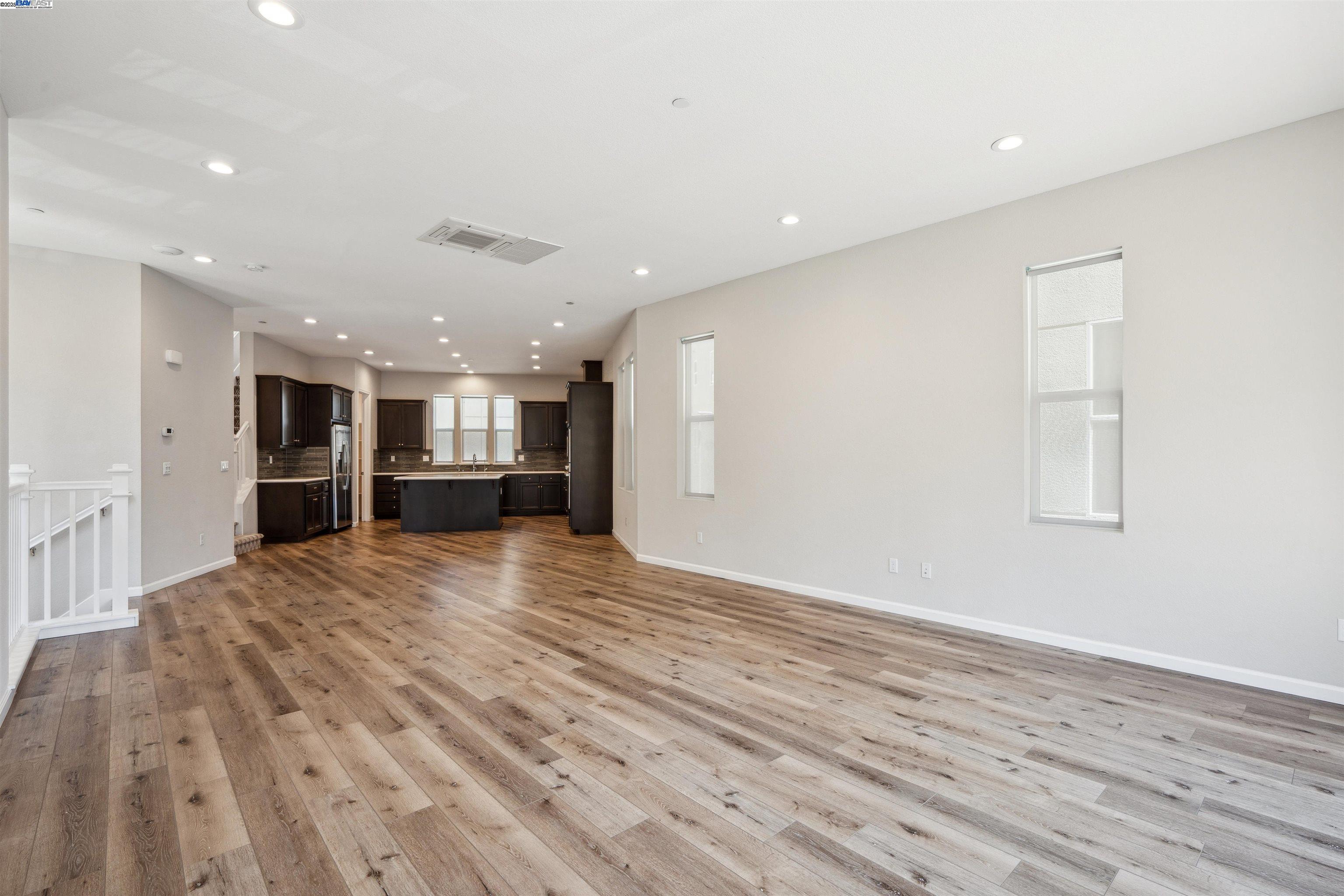 5813 Huntley Avenue Dublin, CA 94568 - Photo 12 of 56