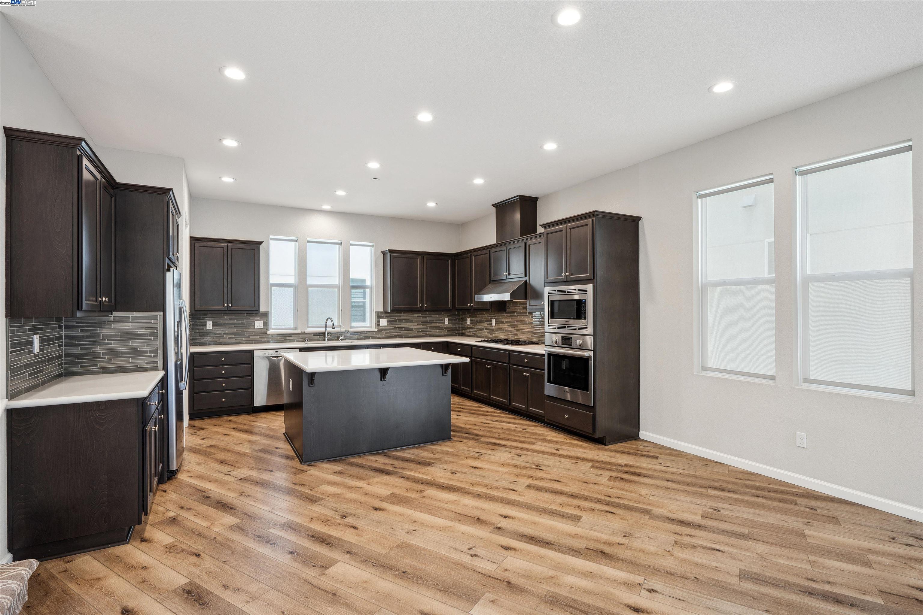 5813 Huntley Avenue Dublin, CA 94568 - Photo 16 of 56