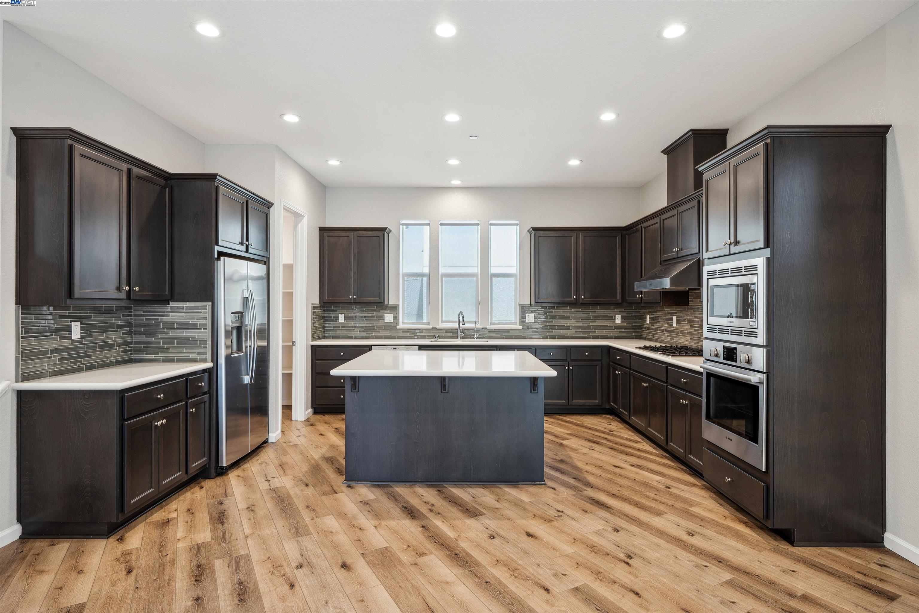 5813 Huntley Avenue Dublin, CA 94568 - Photo 18 of 56